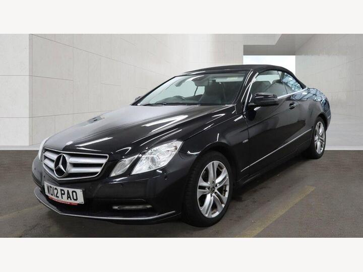Mercedes-Benz E Class 2.1 E220 CDI BlueEfficiency SE Cabriolet G-Tronic+ Euro 5 (s/s) 2dr Mercedes-Benz E Class 2.1 E220 CDI BlueEfficiency SE Cabriolet G-Tronic+ Euro 5 (s/s) 2dr