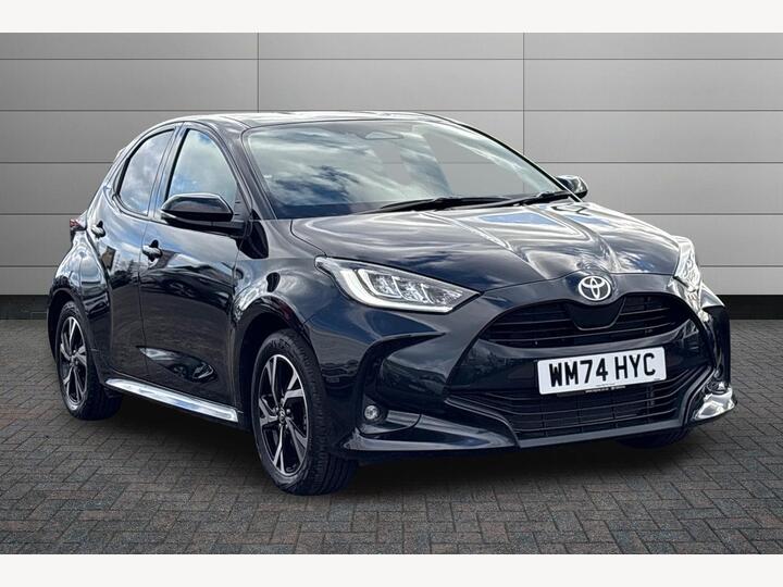 Toyota Yaris 1.5 VVT-h Design E-CVT Euro 6 (s/s) 5dr