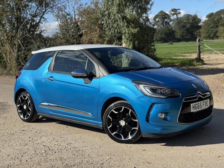 DS AUTOMOBILES DS 3 1.6 BlueHDi DSport Euro 6 (s/s) 3dr DS AUTOMOBILES DS 3 1.6 BlueHDi DSport Euro 6 (s/s) 3dr