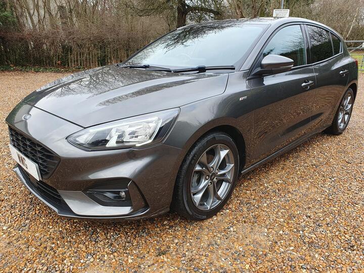 Ford Focus 1.0T EcoBoost ST-Line Euro 6 (s/s) 5dr
