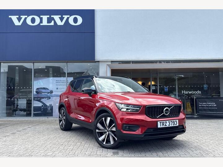 Volvo XC40 1.5h T5 Twin Engine Recharge 10.7kWh R-Design Pro Auto Euro 6 (s/s) 5dr