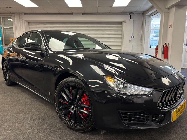 Maserati Ghibli 3.0 V6 Ribelle Bi-Colour ZF Euro 6 (s/s) 4dr Maserati Ghibli 3.0 V6 Ribelle Bi-Colour ZF Euro 6 (s/s) 4dr