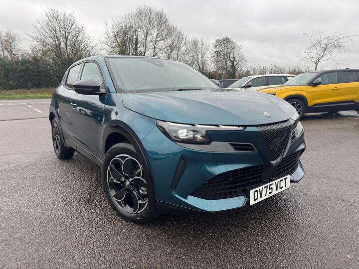 Alfa Romeo Junior 1.2 MHEV Ibrida E-DCT Euro 6 (s/s) 5dr