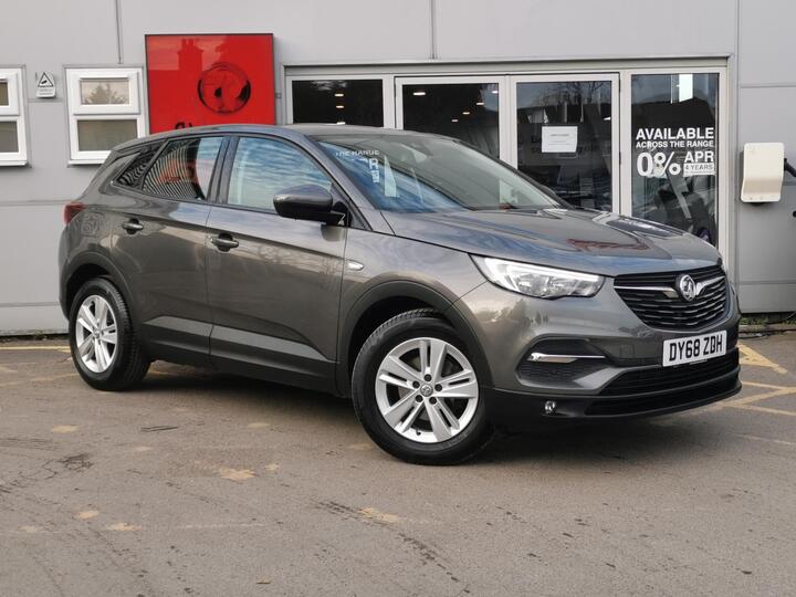 Vauxhall Grandland X 1.2 Turbo SE Euro 6 (s/s) 5dr Vauxhall Grandland X 1.2 Turbo SE Euro 6 (s/s) 5dr
