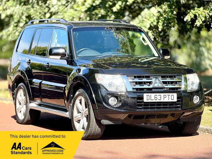 Mitsubishi SHOGUN 3.2 DI-DC SG4 Auto 4WD Euro 5 5dr LWB Mitsubishi SHOGUN 3.2 DI-DC SG4 Auto 4WD Euro 5 5dr LWB