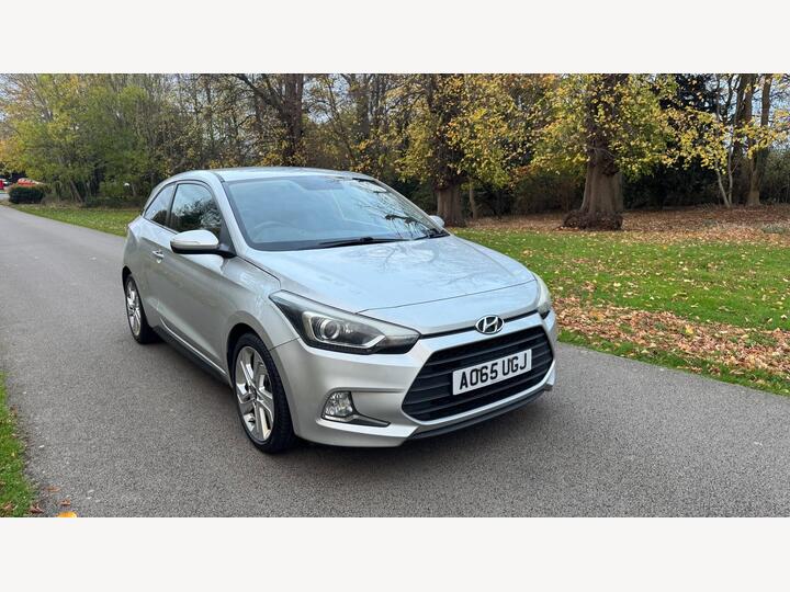 Hyundai I20 1.4 CRDi Sport Nav Euro 6 3dr Hyundai I20 1.4 CRDi Sport Nav Euro 6 3dr