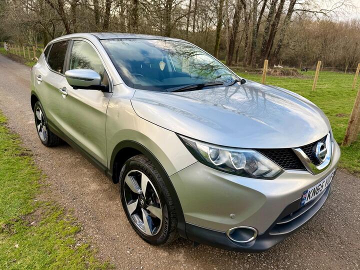 Nissan Qashqai 1.5 DCi N-tec 2WD Euro 6 (s/s) 5dr Nissan Qashqai 1.5 DCi N-tec 2WD Euro 6 (s/s) 5dr