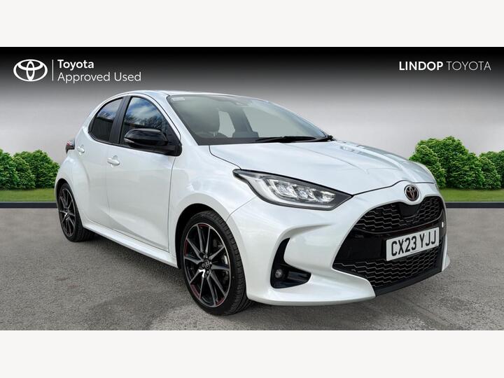 Toyota YARIS 1.5 VVT-h GR SPORT E-CVT Euro 6 (s/s) 5dr
