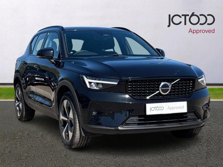 Volvo Xc40 2.0 B4 MHEV Plus Dark DCT Auto Euro 6 (s/s) 5dr