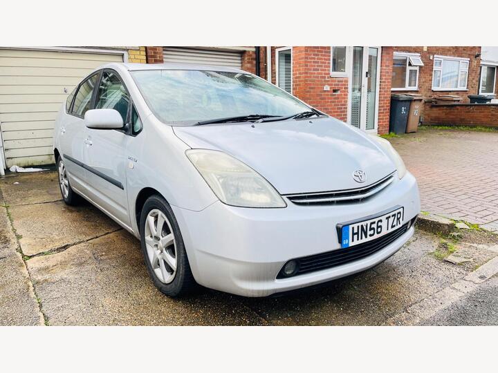 Toyota Prius 1.5 T Spirit CVT 5dr