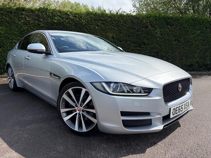 Jaguar XE 2.0d Portfolio Auto Euro 6 (s/s) 4dr