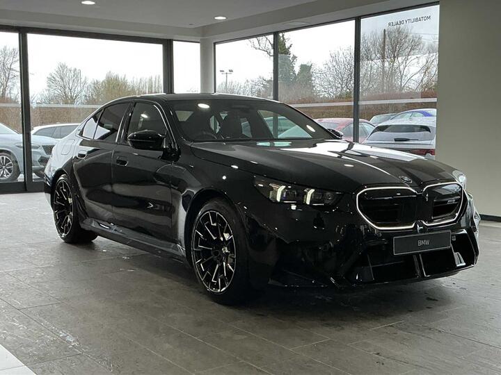 BMW M5 4.4 22.1kWh Steptronic XDrive Euro 6 (s/s) 4dr