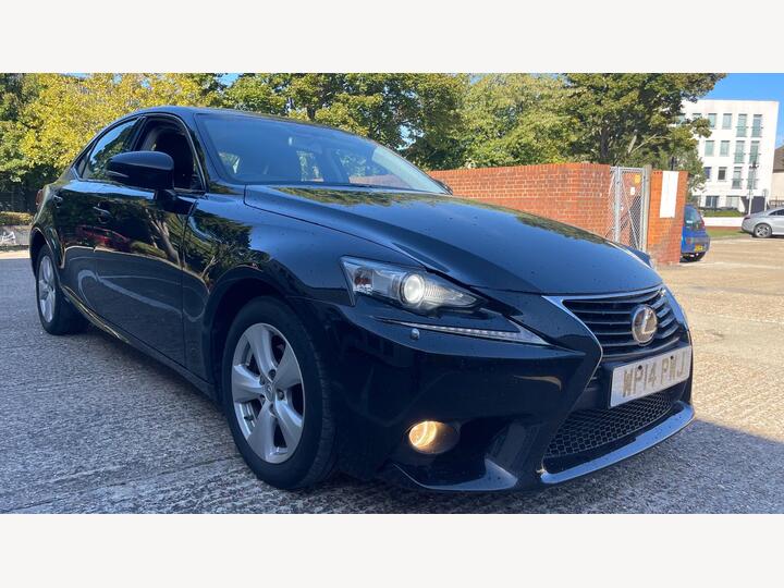 Lexus IS 2.5 300h SE E-CVT Euro 5 (s/s) 4dr