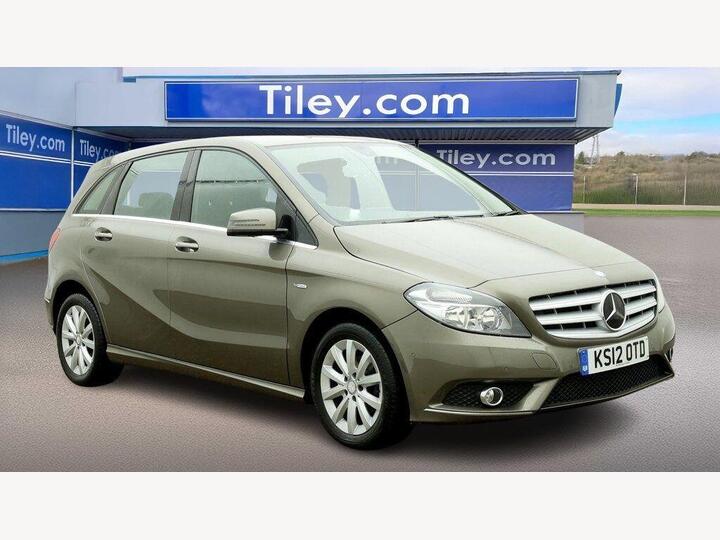 Mercedes-Benz B Class 1.6 B180 BlueEfficiency SE 7G-DCT Euro 5 (s/s) 5dr
