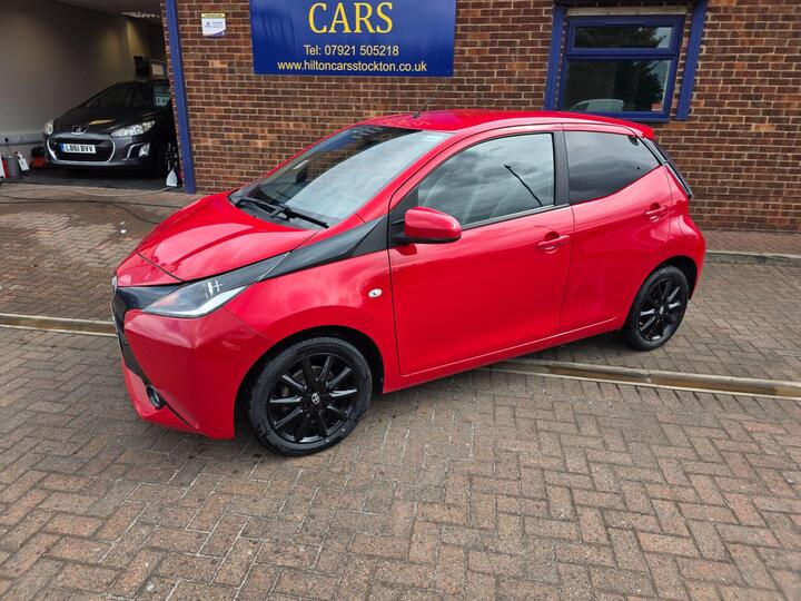 Toyota AYGO 1.0 VVT-i X-style Euro 6 5dr Toyota AYGO 1.0 VVT-i X-style Euro 6 5dr