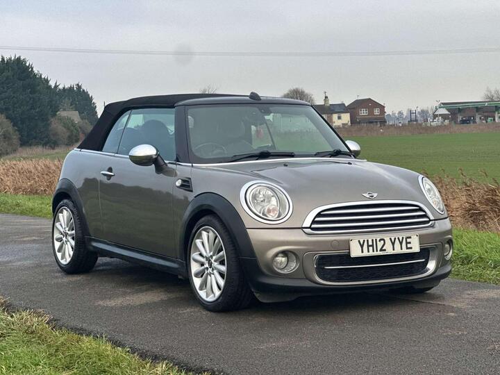 MINI CONVERTIBLE 1.6 Cooper D Euro 5 (s/s) 2dr