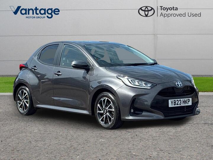 Toyota Yaris 1.5 VVT-h Design E-CVT Euro 6 (s/s) 5dr