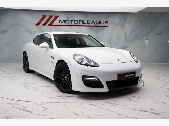 Porsche Panamera 3.0D V6 Platinum Edition TiptronicS Euro 5 (s/s) 5dr Porsche Panamera 3.0D V6 Platinum Edition TiptronicS Euro 5 (s/s) 5dr