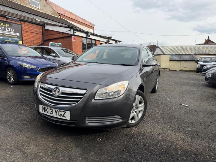Vauxhall Insignia 2.0 CDTi EcoFLEX Exclusiv Euro 5 (s/s) 5dr