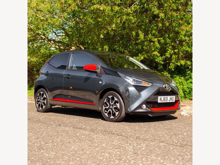 Toyota AYGO 1.0 VVT-i X-trend Euro 6 5dr (Safety Sense)