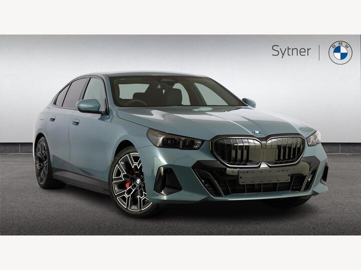 BMW 5 Series Saloon 2.0 530e 22.1kWh M Sport Pro Steptronic Euro 6 (s/s) 4dr