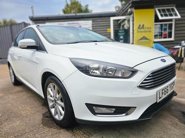 Ford Focus 1.0T EcoBoost Titanium Euro 6 (s/s) 5dr