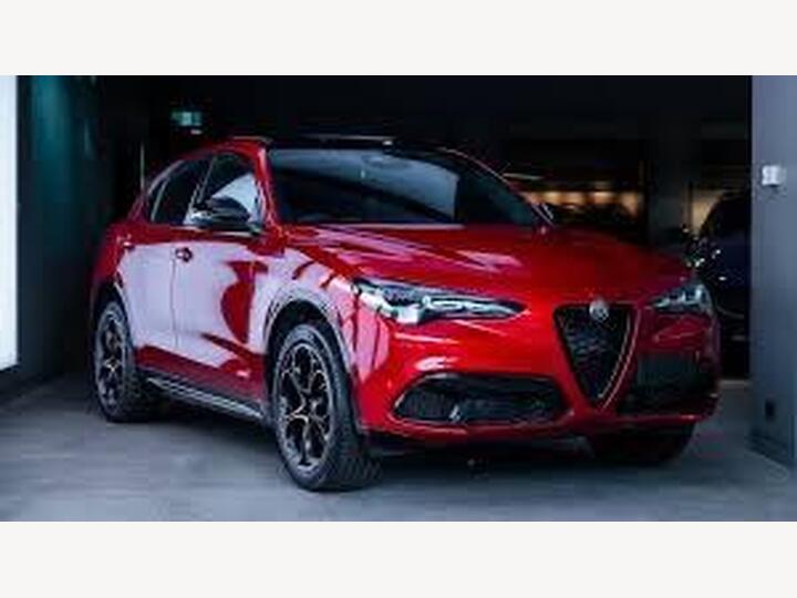 Alfa Romeo Stelvio 2.0T Intensa Auto Q4 AWD Euro 6 (s/s) 5dr