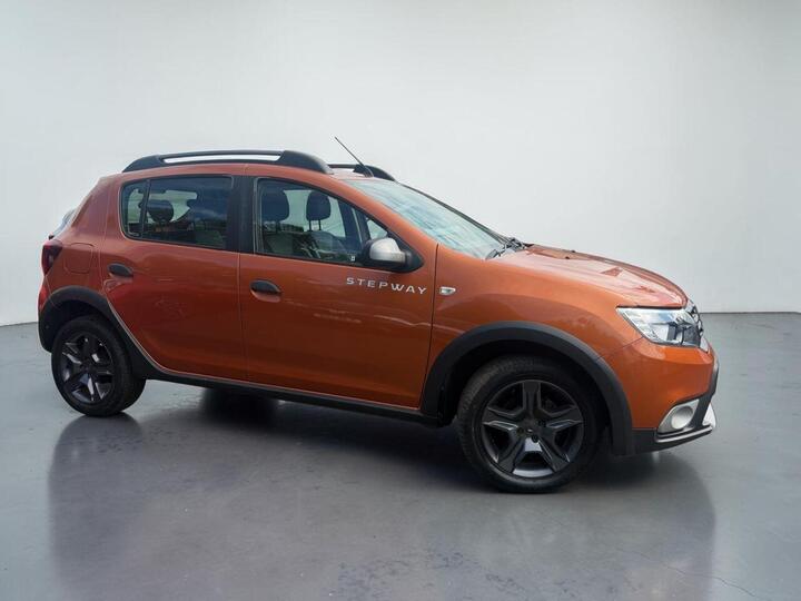 Dacia SANDERO STEPWAY 0.9 TCe SE Summit Euro 6 (s/s) 5dr