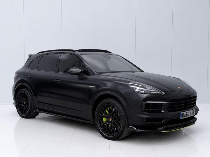 Porsche CAYENNE 3.0 V6 E-Hybrid 14.1kWh TiptronicS 4WD Euro 6 (s/s) 5dr (3.6kW Charger)