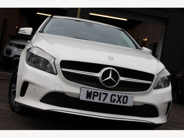Mercedes-Benz A CLASS 1.6 A160 SE (Executive) Euro 6 (s/s) 5dr