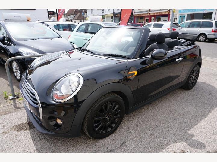 MINI Convertible 1.5 Cooper Auto Euro 6 (s/s) 2dr MINI Convertible 1.5 Cooper Auto Euro 6 (s/s) 2dr