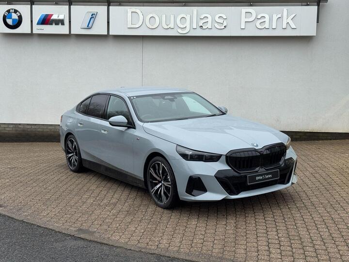 BMW 5 Series 2.0 530e 22.1kWh M Sport Pro Steptronic Euro 6 (s/s) 4dr