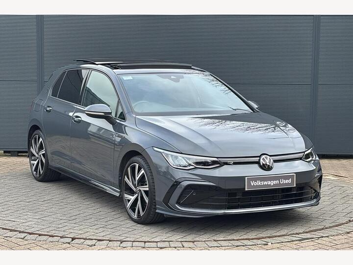 Volkswagen Golf 1.5 ETSI MHEV R-Line DSG Euro 6 (s/s) 5dr Volkswagen Golf 1.5 ETSI MHEV R-Line DSG Euro 6 (s/s) 5dr