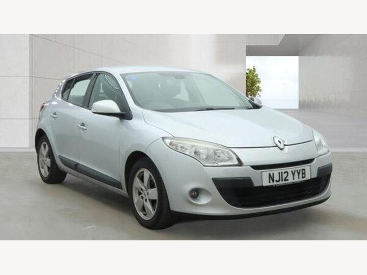 Renault Megane 1.5 DCi Dynamique TomTom EDC Euro 5 5dr