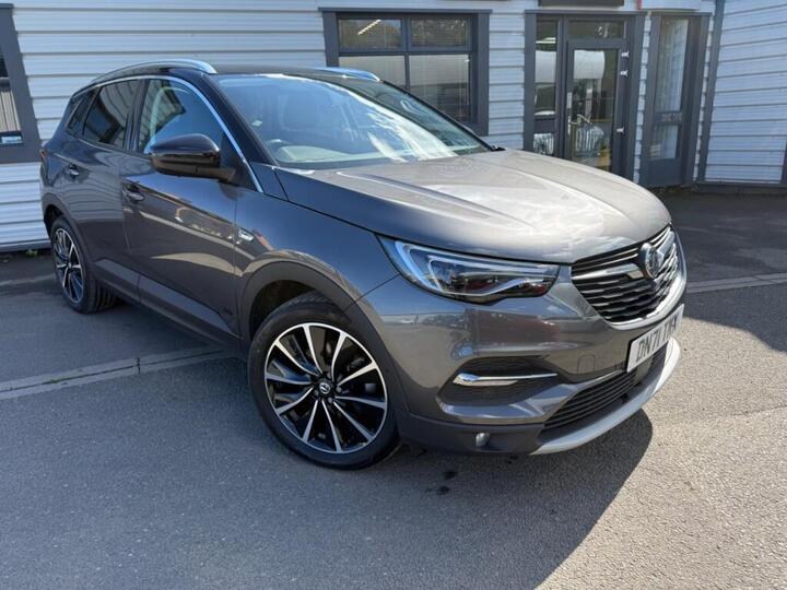 Vauxhall Grandland X 1.6 13.2kWh Business Edition Nav Premium Auto Euro 6 (s/s) 5dr