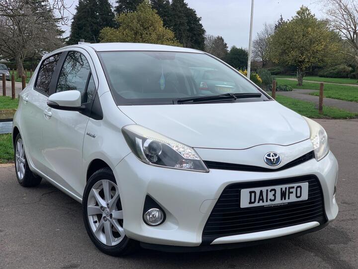 Toyota Yaris 1.5 VVT-h T Spirit CVT Euro 5 5dr