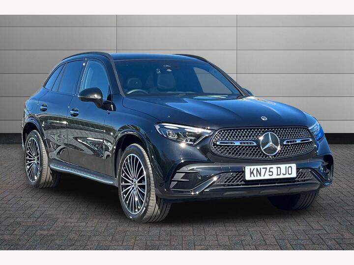 Mercedes-Benz GLC 2.0 GLC300e 31.2kWh AMG Line (Premium Plus) G-Tronic+ 4MATIC Euro 6 (s/s) 5dr Mercedes-Benz GLC 2.0 GLC300e 31.2kWh AMG Line (Premium Plus) G-Tronic+ 4MATIC Euro 6 (s/s) 5dr