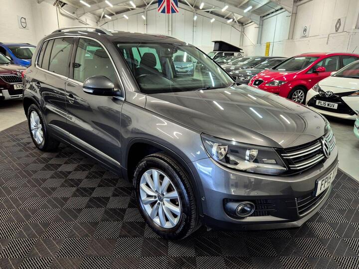 Volkswagen Tiguan 2.0 TDI BlueMotion Tech Match 4WD Euro 5 (s/s) 5dr