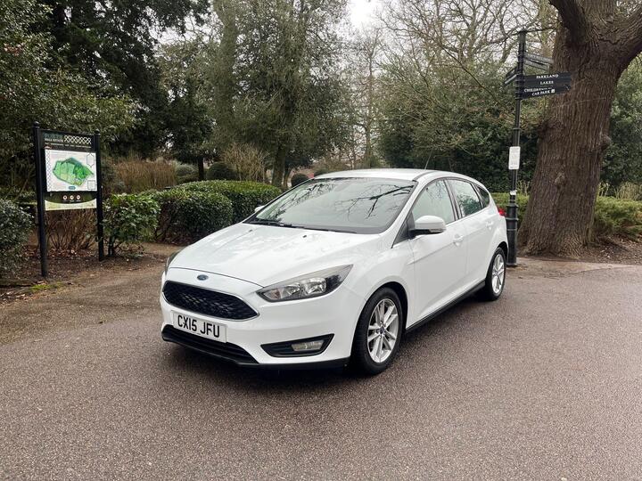 Ford Focus 1.6 Zetec Powershift Euro 6 5dr