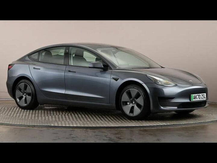 Tesla Model 3 Standard Range Plus Auto RWD 4dr