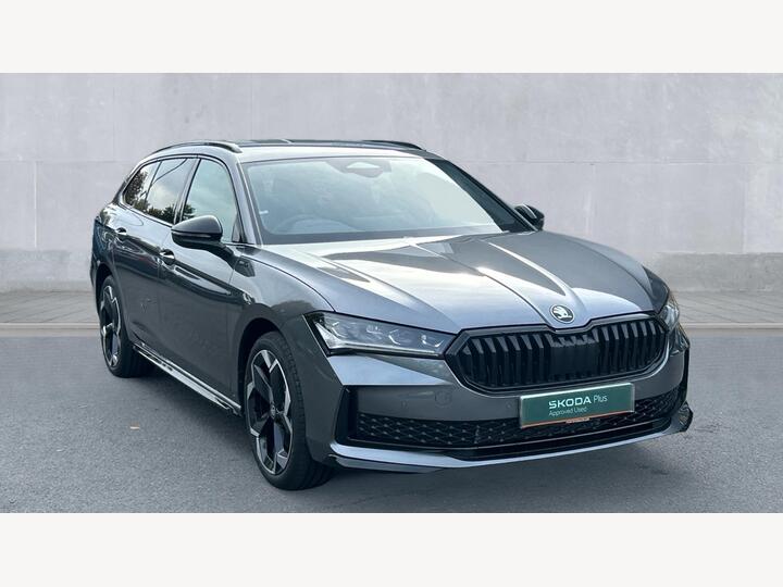 Skoda Superb 1.5 TSI IV 25.7kWh SportLine DSG Euro 6 (s/s) 5dr Skoda Superb 1.5 TSI IV 25.7kWh SportLine DSG Euro 6 (s/s) 5dr