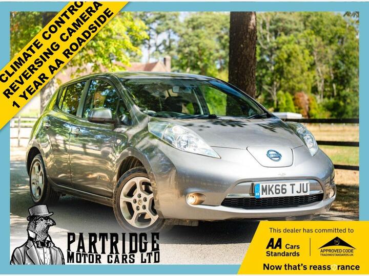 Nissan LEAF 30kWh Acenta Auto 5dr