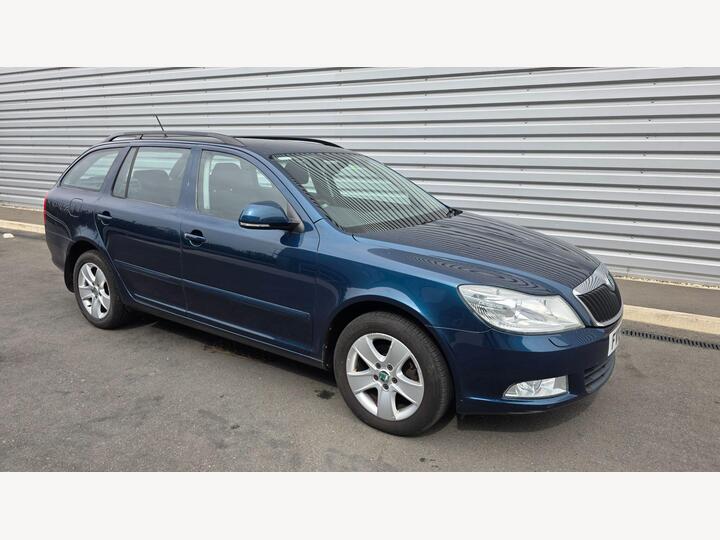 Skoda Octavia 1.6 TDI Elegance DSG Euro 5 5dr