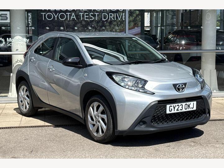 Toyota Aygo X 1.0 VVT-i Pure Euro 6 (s/s) 5dr Toyota Aygo X 1.0 VVT-i Pure Euro 6 (s/s) 5dr