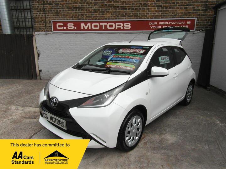 Toyota AYGO 1.0 VVT-i X-play Euro 5 5dr Euro 5