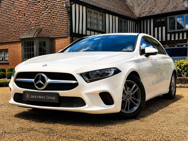 Mercedes-Benz A-CLASS 1.3 A180 SE (Executive) 7G-DCT Euro 6 (s/s) 5dr