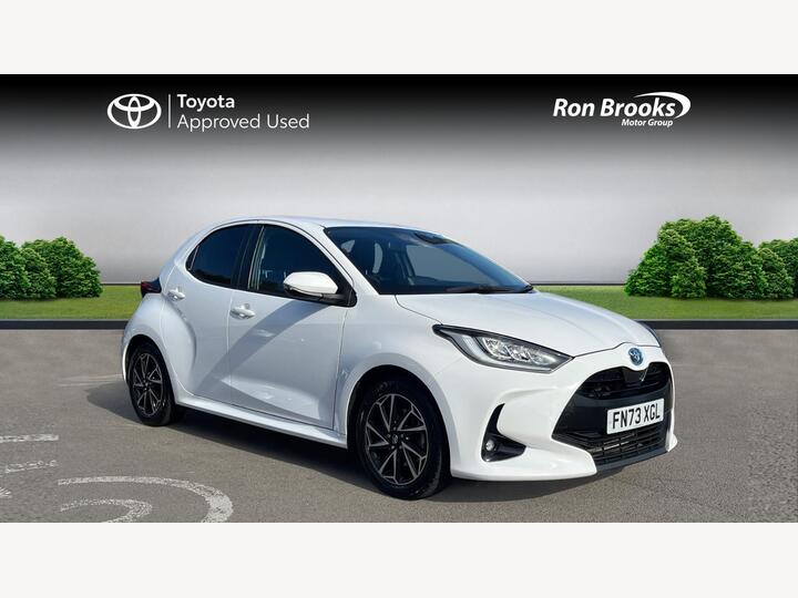 Toyota Yaris 1.5 VVT-h Design E-CVT Euro 6 (s/s) 5dr