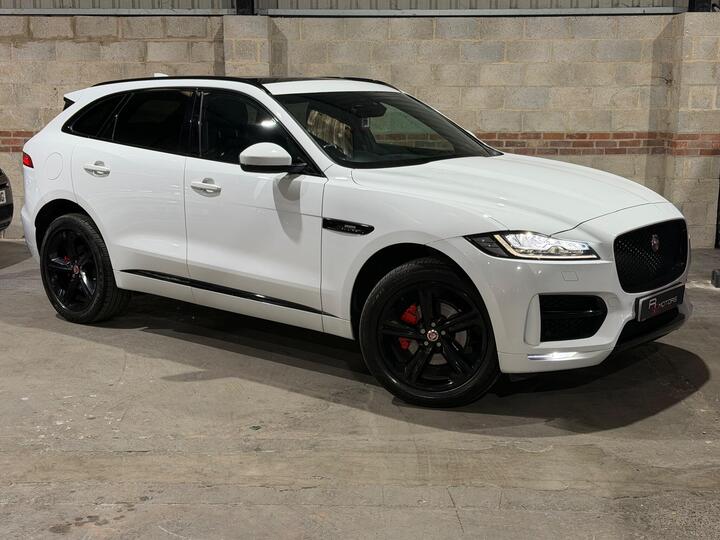 Jaguar F-PACE 2.0 D180 R-Sport Auto AWD Euro 6 (s/s) 5dr Jaguar F-PACE 2.0 D180 R-Sport Auto AWD Euro 6 (s/s) 5dr