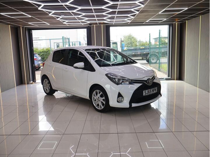 Toyota YARIS 1.33 Dual VVT-i Sport Euro 5 5dr Euro 5