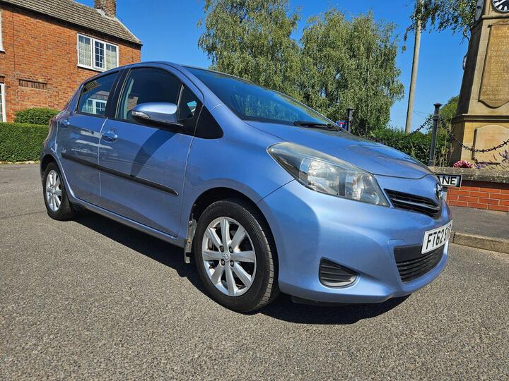 Toyota Yaris 1.33 Dual VVT-i TR Multidrive S Euro 5 5dr